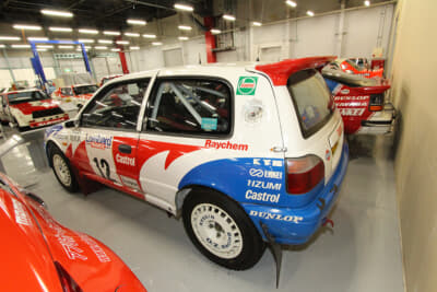 WRCに参戦したパルサーGTI-Rのリヤビュー