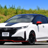 オーラNISMOの外観