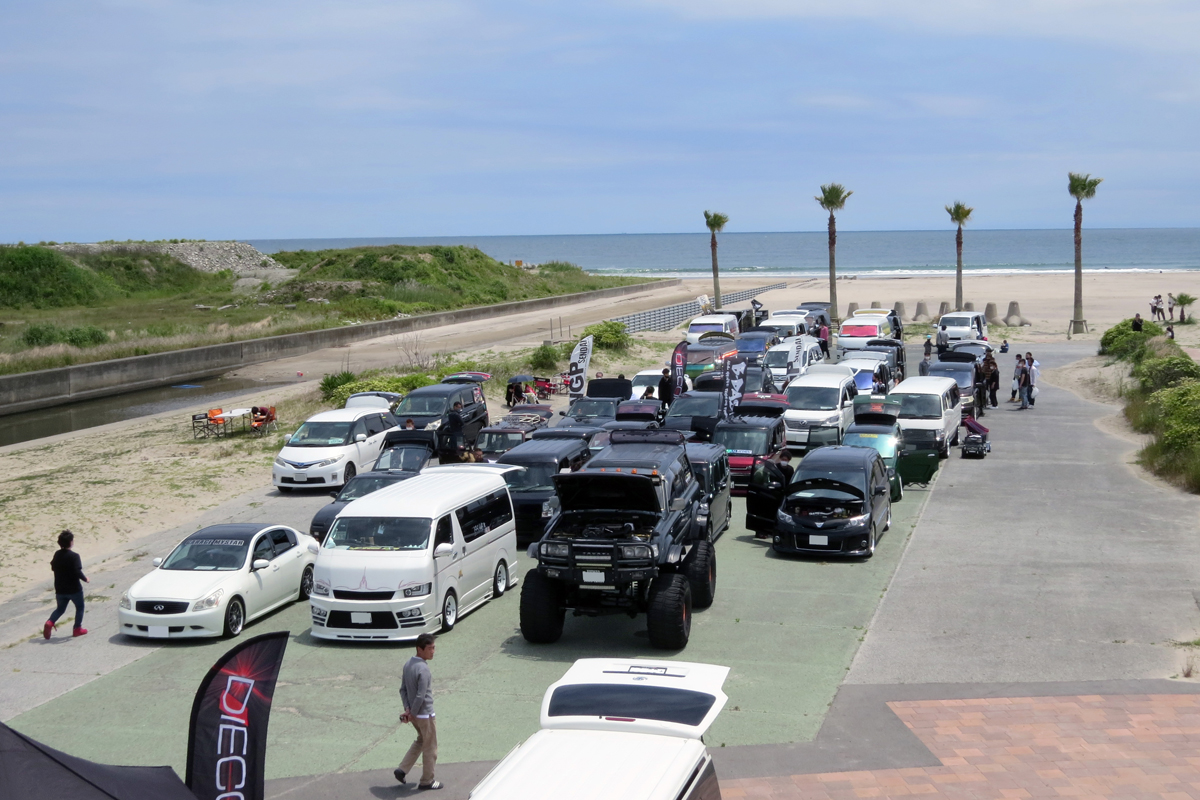 いわき市の四倉海水浴場駐車場で開催