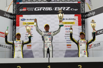 GR86/BRZ Cup 2022第1戦プロフェッショナルシリーズで優勝した谷口信輝選手