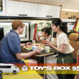 TOY'S BOX 95の車内
