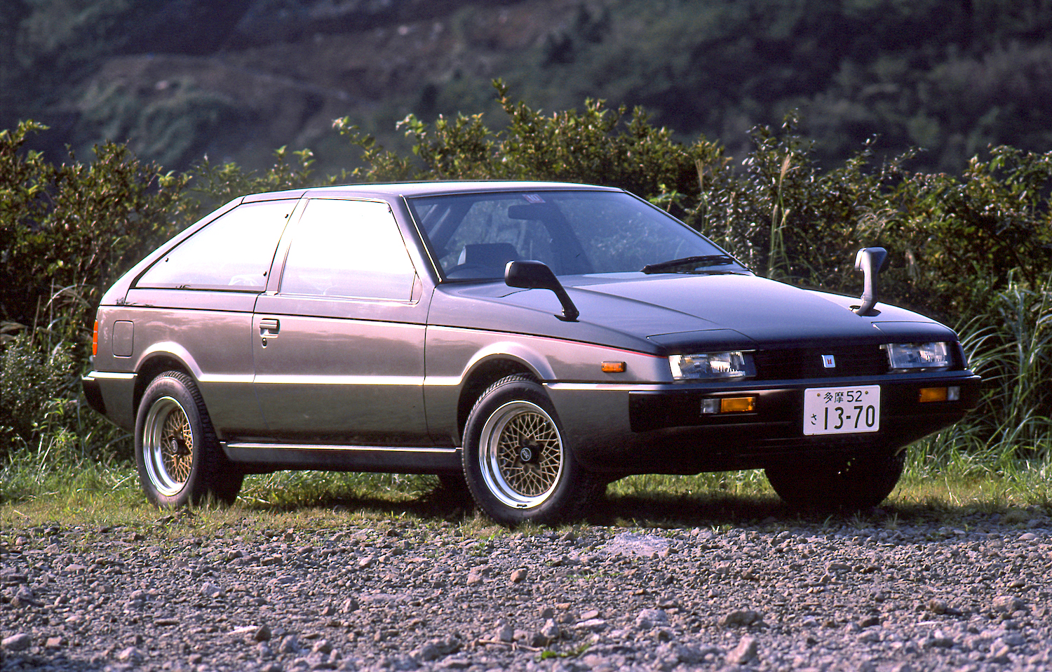 いすゞ117クーペに憧れて初代ピアッツァを購入！ 元カーマニア少年が