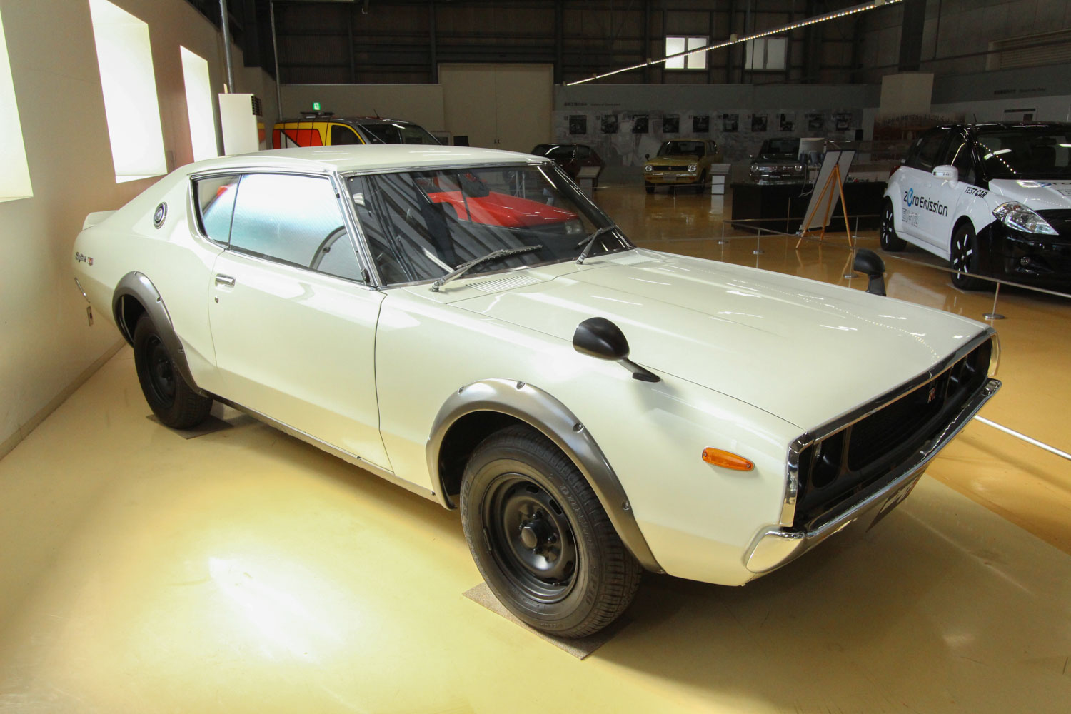 日産スカイライン2000GT-R