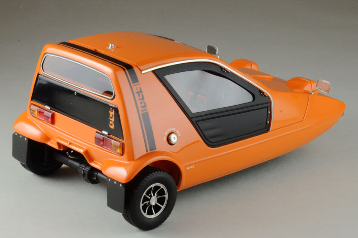 DNAコレクティブル製1/18ミニカー「ボンド・バグ」