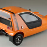 DNAコレクティブル製1/18ミニカー「ボンド・バグ」