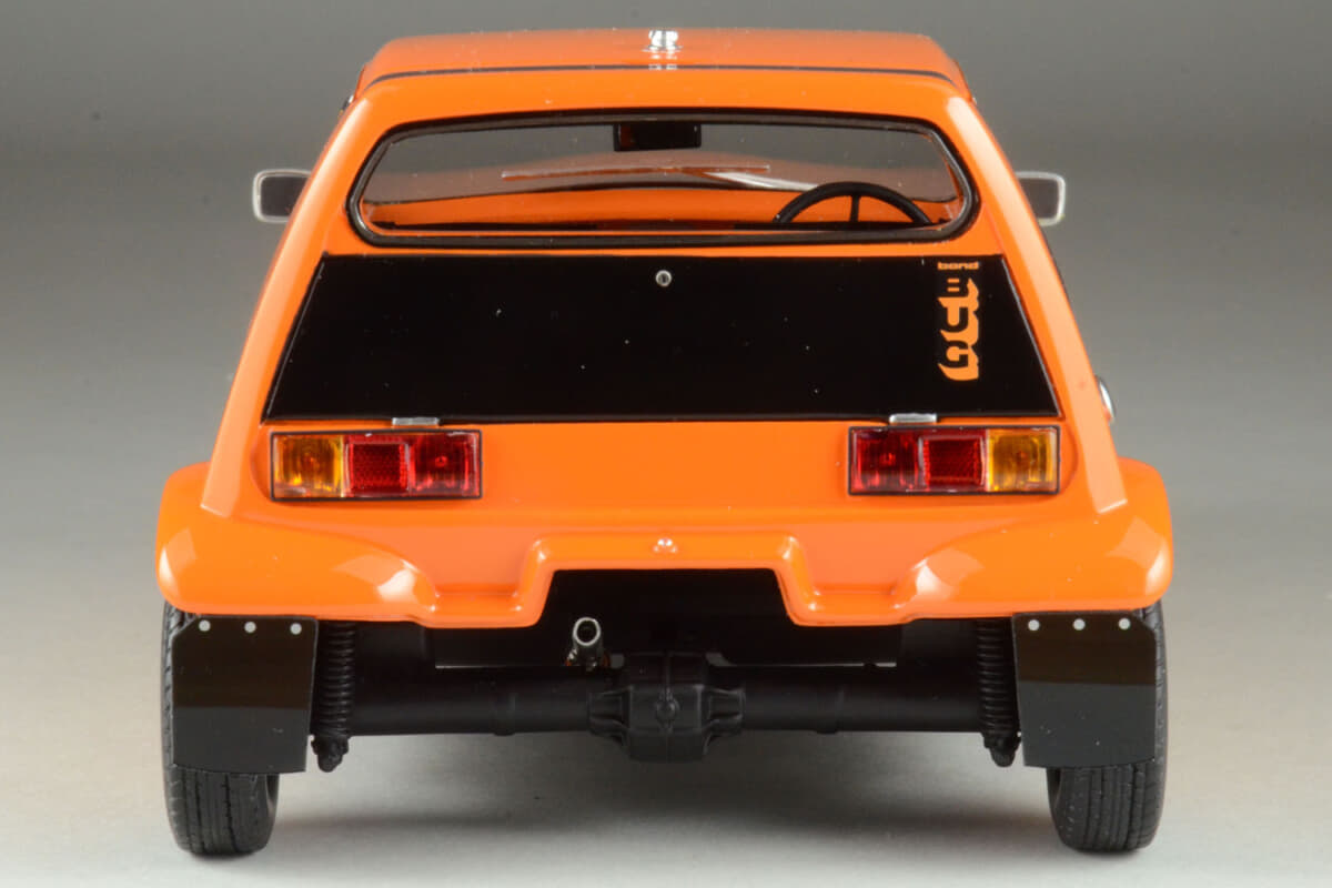 DNAコレクティブル製1/18ミニカー「ボンド・バグ」