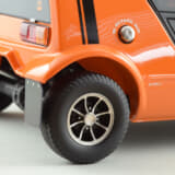 DNAコレクティブル製1/18ミニカー「ボンド・バグ」