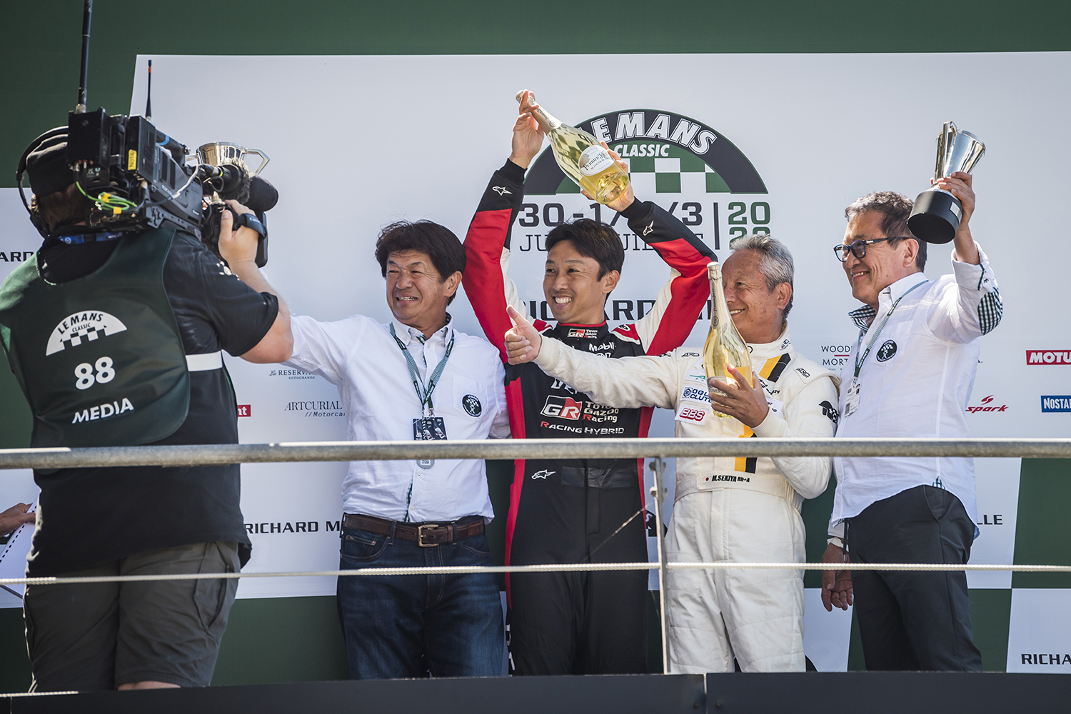 トヨタチームの表彰式