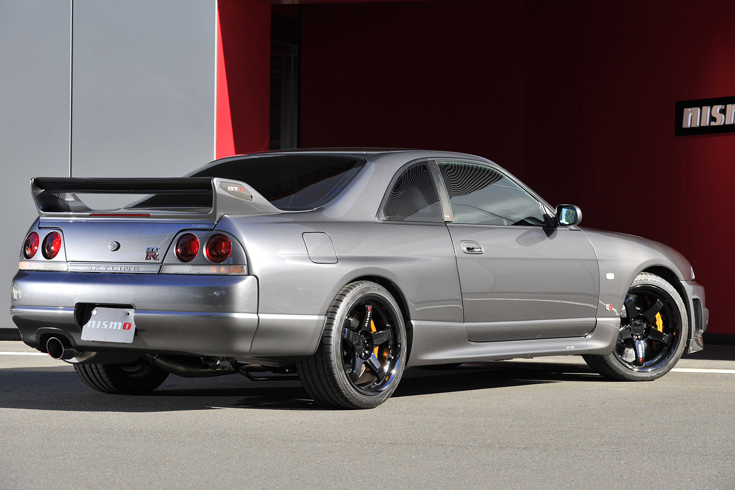 R33 GT-Rデモカーのリヤ