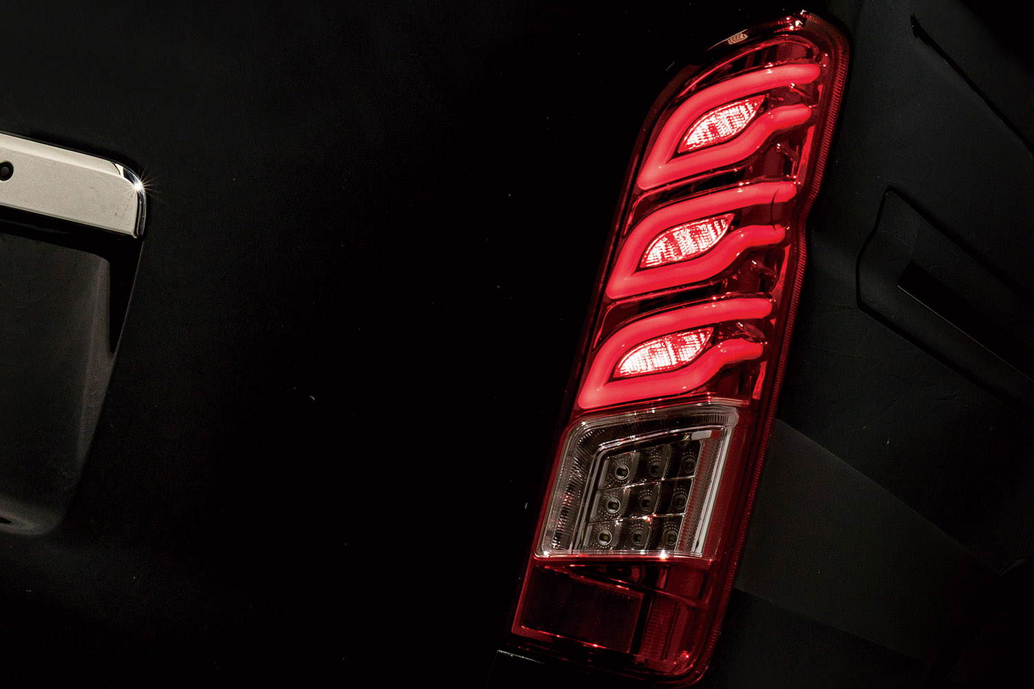 ハイエース　ダズフェローズ Amazon | [DazzFellows/ダズフェローズ] プレミアムLED
