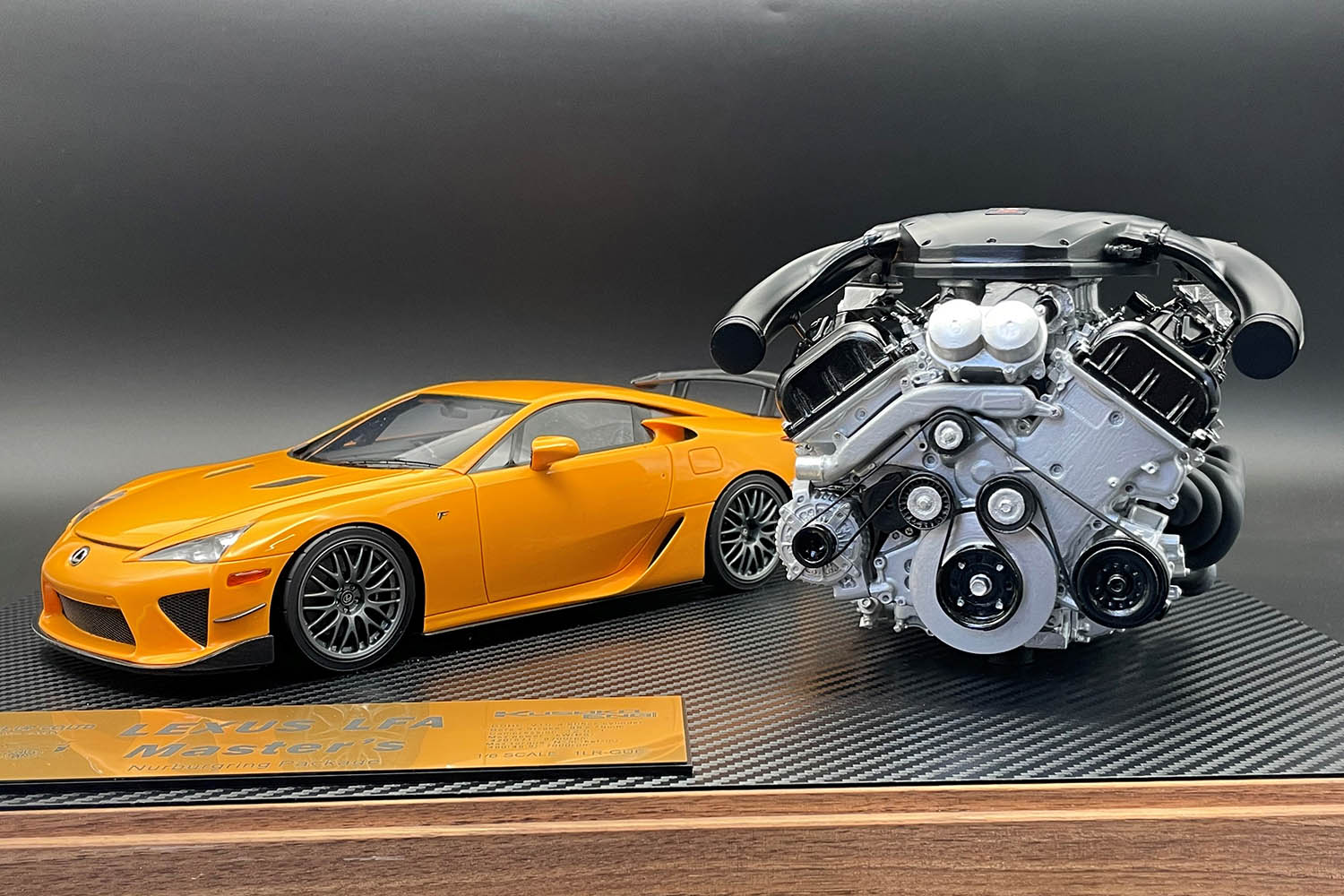 初期ロット25台「レクサスLFA」がリアルによみがえる！ 14万8500