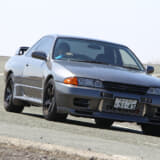 ワインディングを走行するニスモR32GT-R