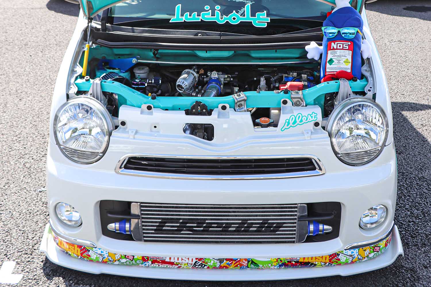 自ら洗車する「ムーヴラテ」!? どうしてテールゲートに蛇口が？ 個性的 