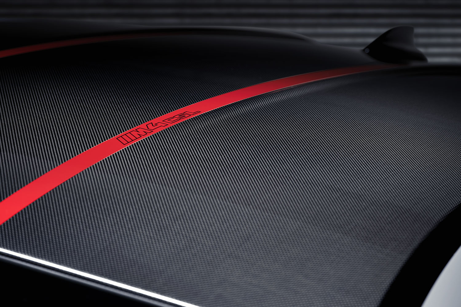 カーボン」と「チタン」は値段が高いだけの効果はあるの