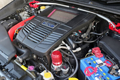 VMGレヴォーグのエンジンルーム