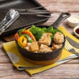 スキレットで調理したキャンプ飯