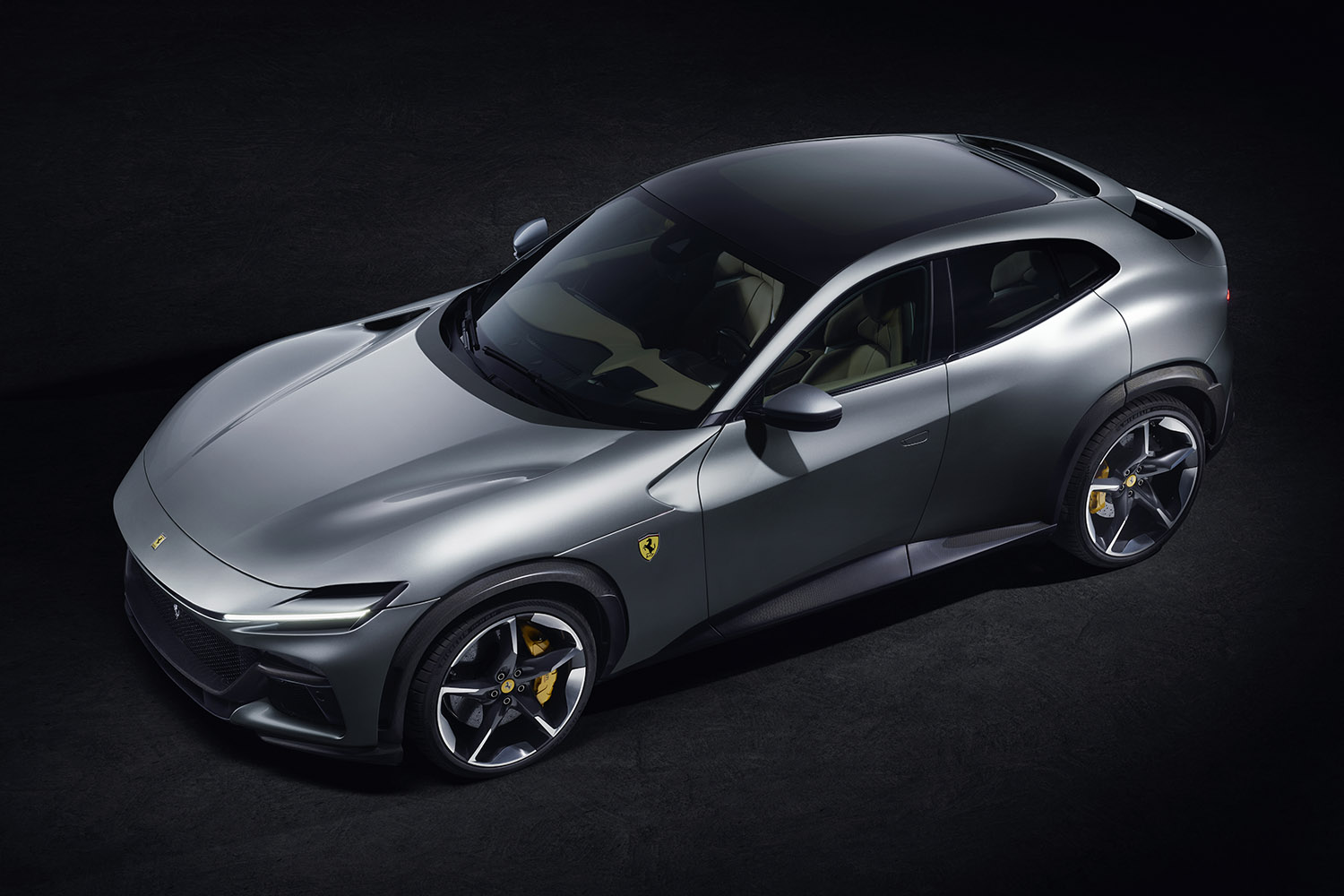 予約受注でパンク状態！ 12気筒フェラーリ製SUV「プロサングエ」が