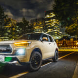 KLCのRAV4顔面キットを装着したトヨタ・ライズ