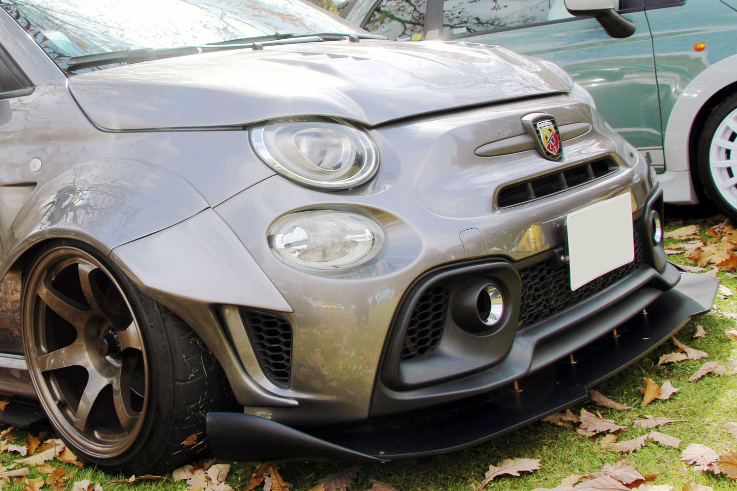 片側95ミリのオバフェン！ リンカーン「ナビゲーター」からド迫力