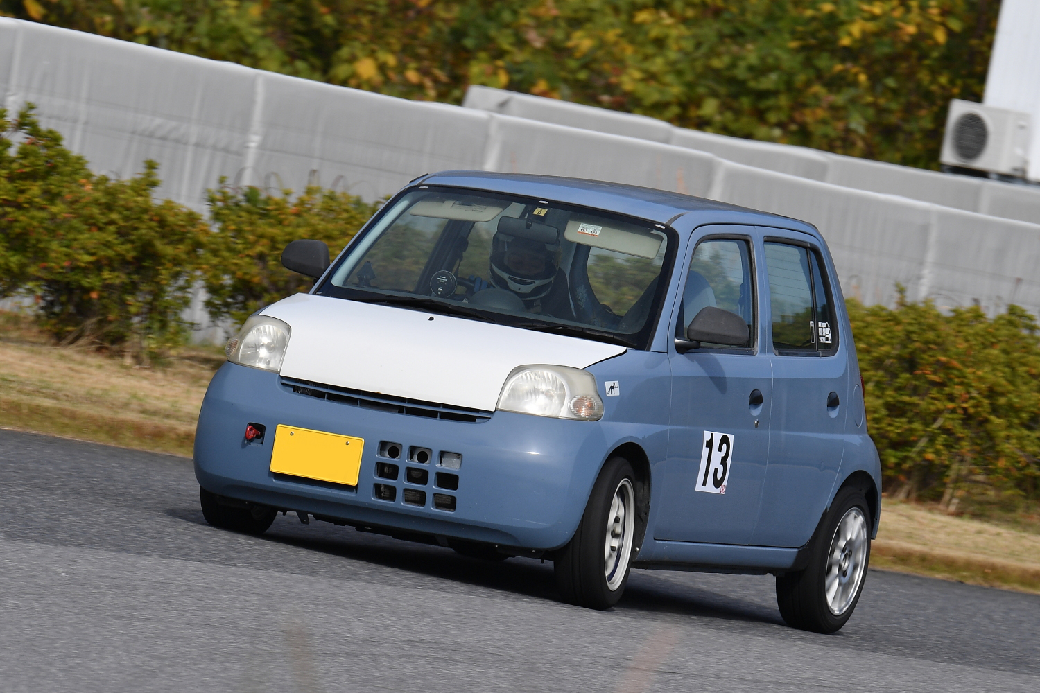 勝てば日本一！ 3年目を迎えたダイハツ・エッセだらけのレースを制した