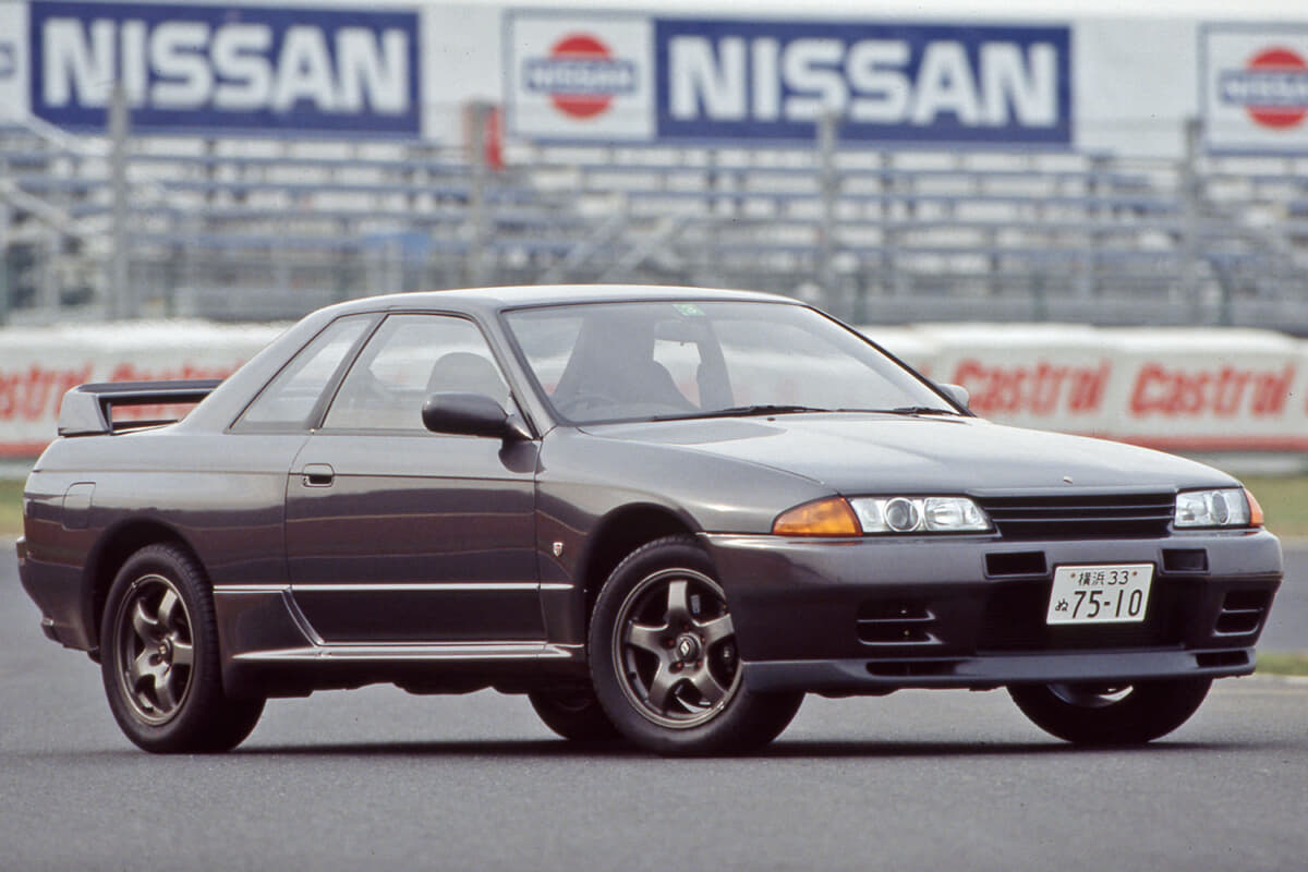 日産R32「スカイラインGT-R」はメーカー純正チューンドカーだった!? 当時ではありえなかった本格アイテムとは | ～カスタム・アウトドア・福祉車両・ モータースポーツなどのカーライフ情報が満載～ AUTO MESSE WEB（オートメッセウェブ）