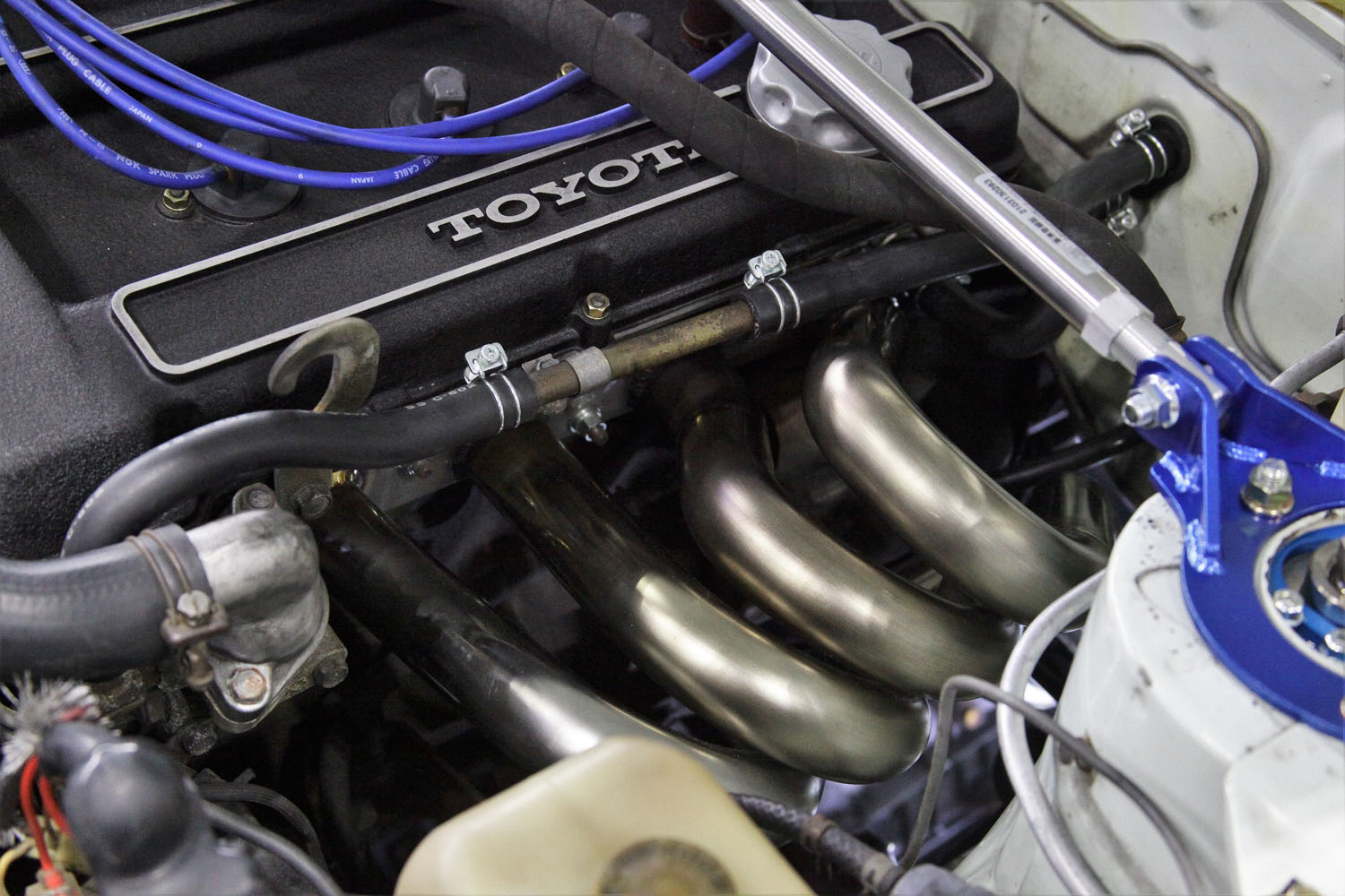 TE27レビン2T-G 用エキゾーストマニーホールドタコ足 当時物 希少