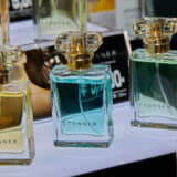 香水の色味にも注目