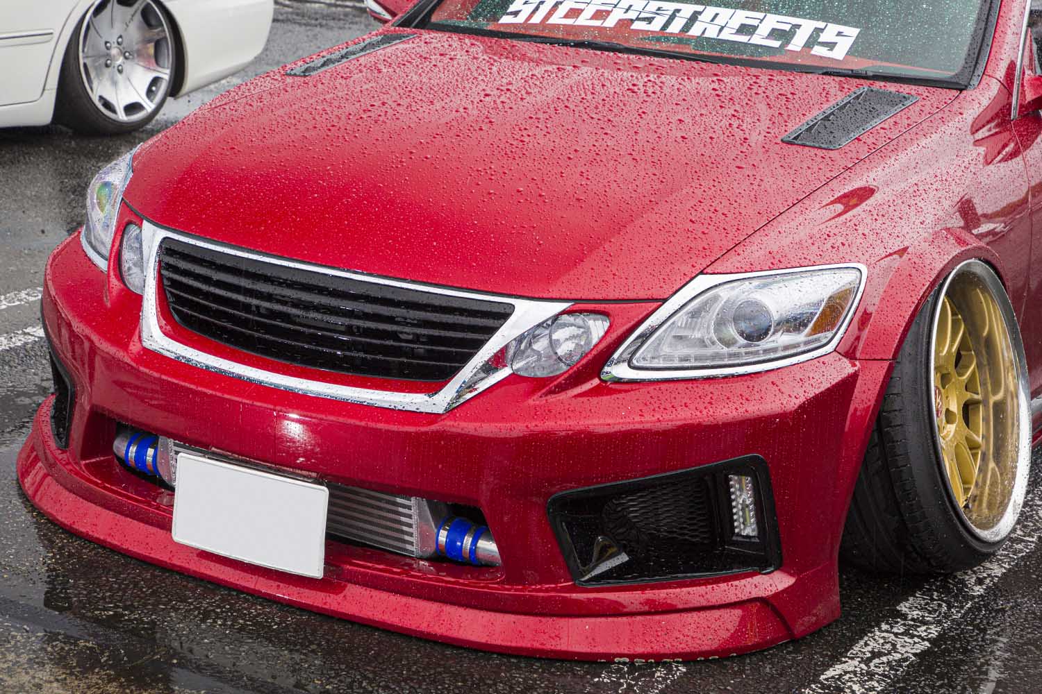 LEXUS GS350部品 純正サスペンションとテールランプ あやしい