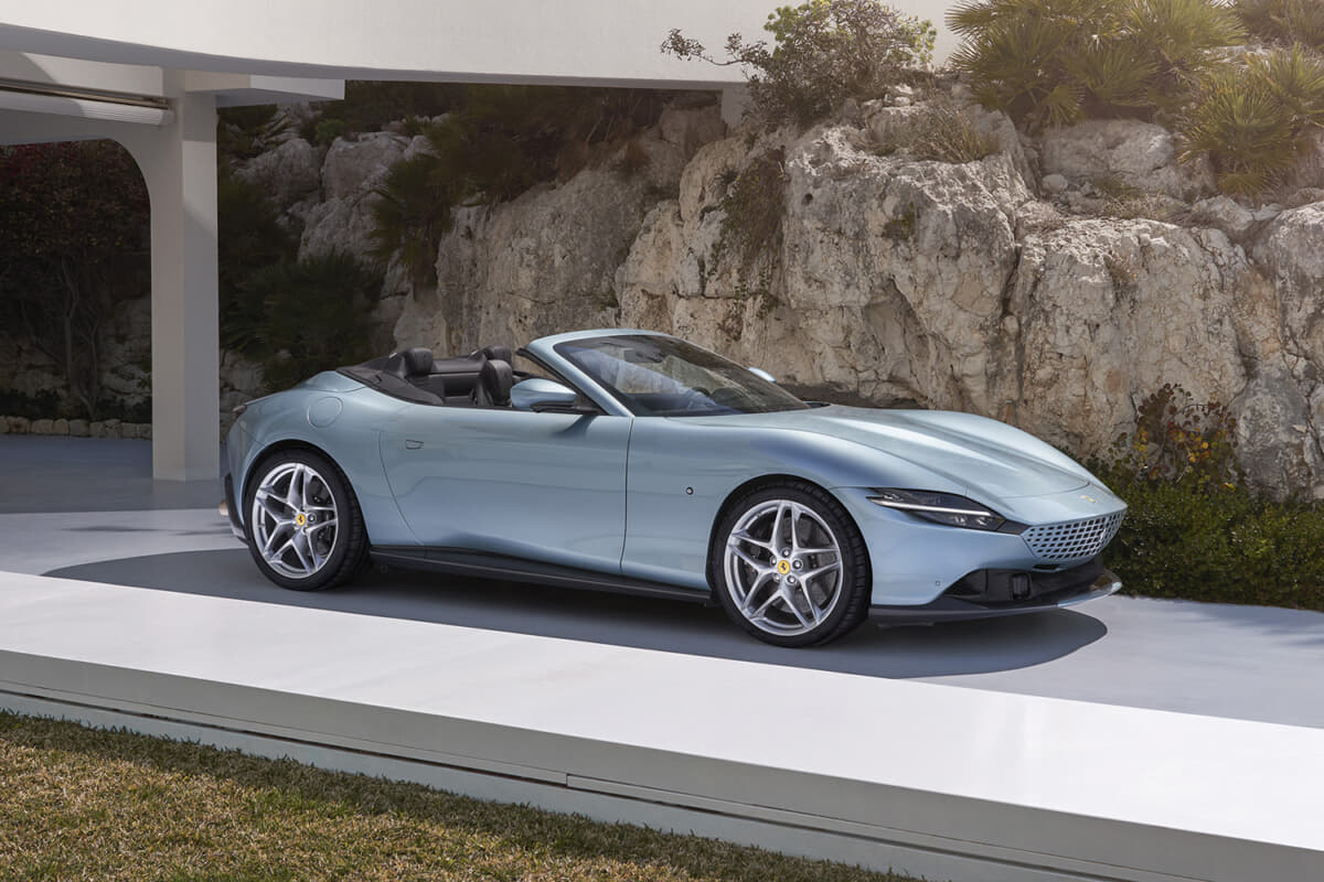 フェラーリローマスパイダー