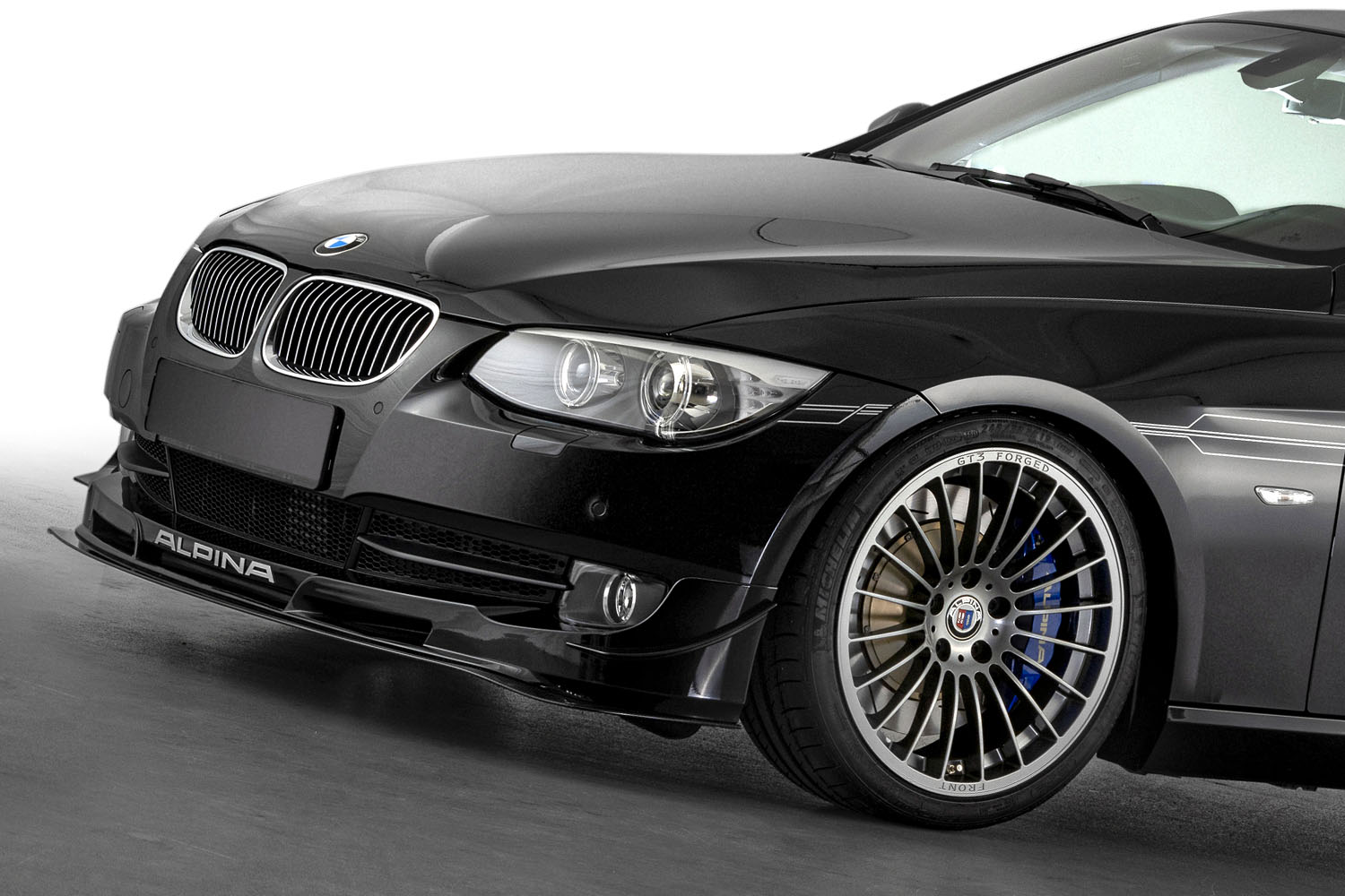 走行距離たった636キロ】世界99台のアルピナ「B3 GT3」が1140万円で