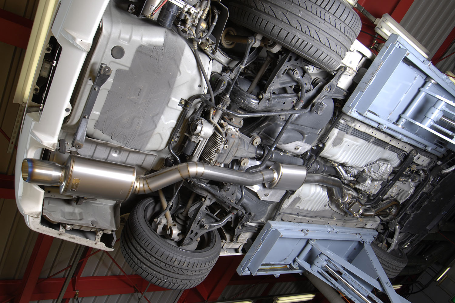 排気系チューンは「マフラー交換」だけじゃない！「エキマニ