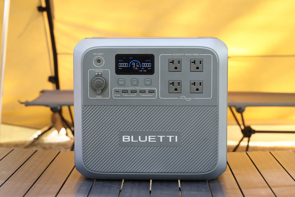 BLUETTI AC180の正面