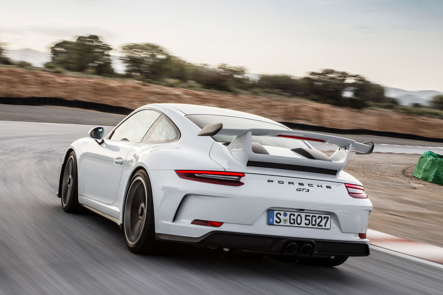 ポルシェ991後期型「911GT3」の中古価格差はなぜ大きい？ 還暦前