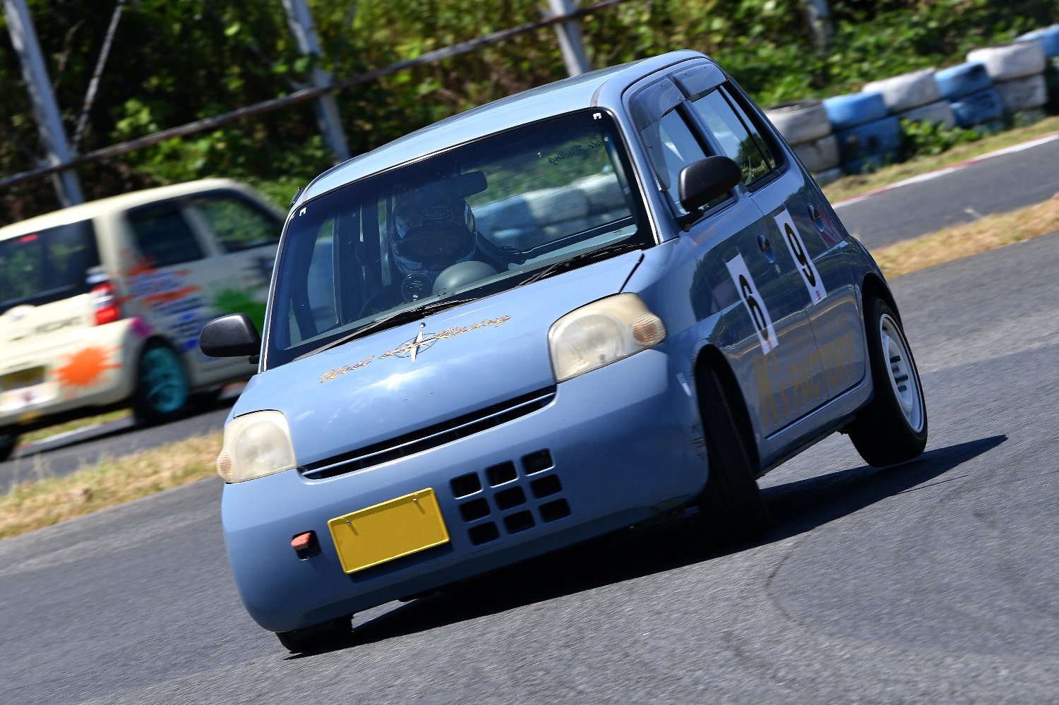 ダイハツ「エッセ」で本気バトル！ コンパクトカーで楽しむ「BRIG