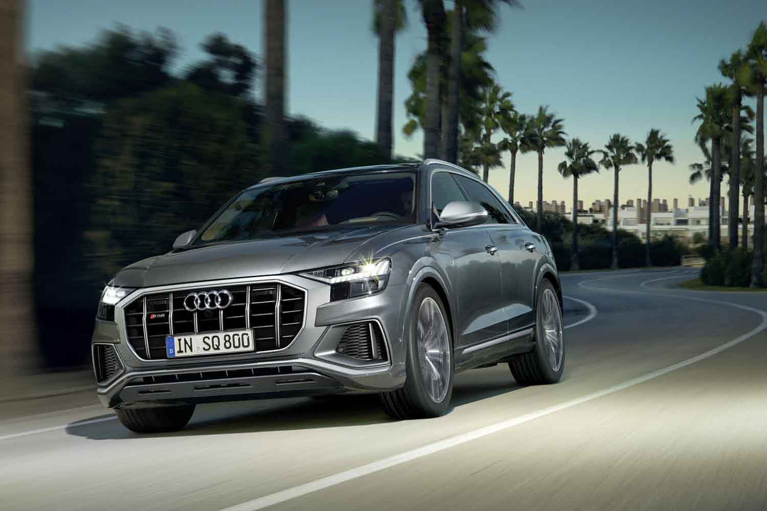 アウディ「SQ7」と「SQ8」が日本にも導入！ 人気の「Sモデル」がフル