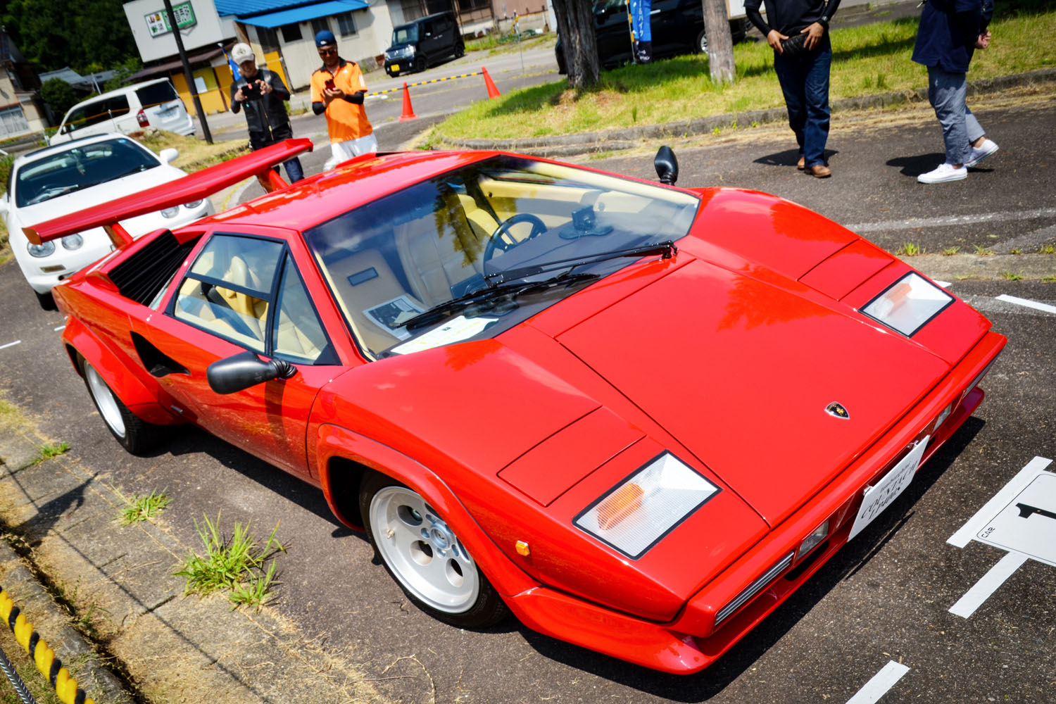 ★出品3月まで　4台 HOスロットカー フェラーリ チューンナップカウンタック カウンタックにテスタロッサ、ディアブロまで！ あの頃憧れたスーパー
