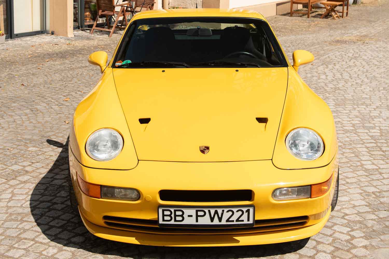 プアマンズポルシェと言われた「968」が7500万円！ 理由は世界に1台