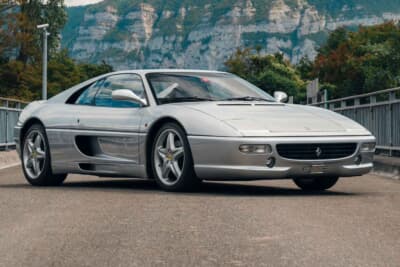 18万6300スイスフラン（邦貨換算約3044万円）で落札されたフェラーリF355（C）Courtesy of RM Sotheby's