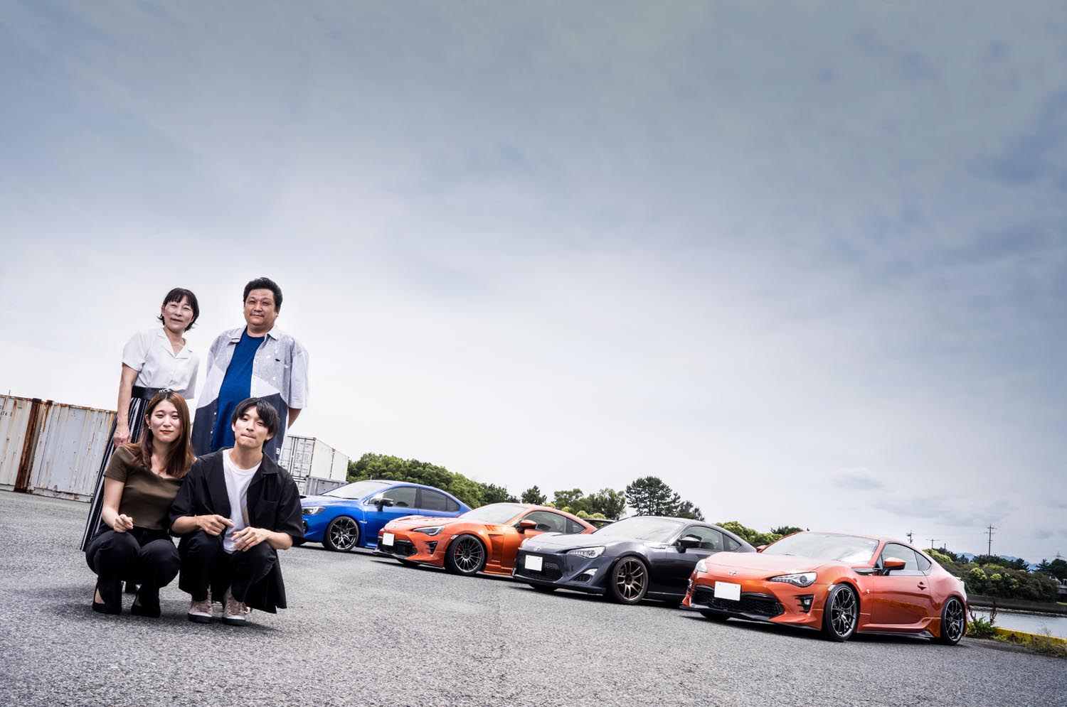 親子で3台のトヨタ「86」を所有する家族のメリットはパーツを共有