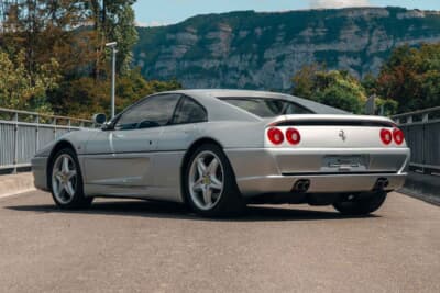 18万6300スイスフラン（邦貨換算約3044万円）で落札されたフェラーリF355（C）Courtesy of RM Sotheby's