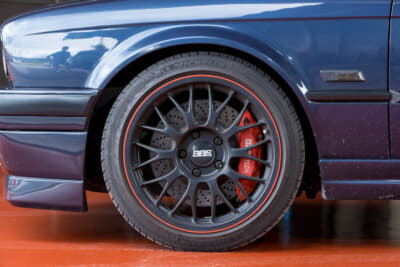 ホイールはE36用のBBS DTMをセット