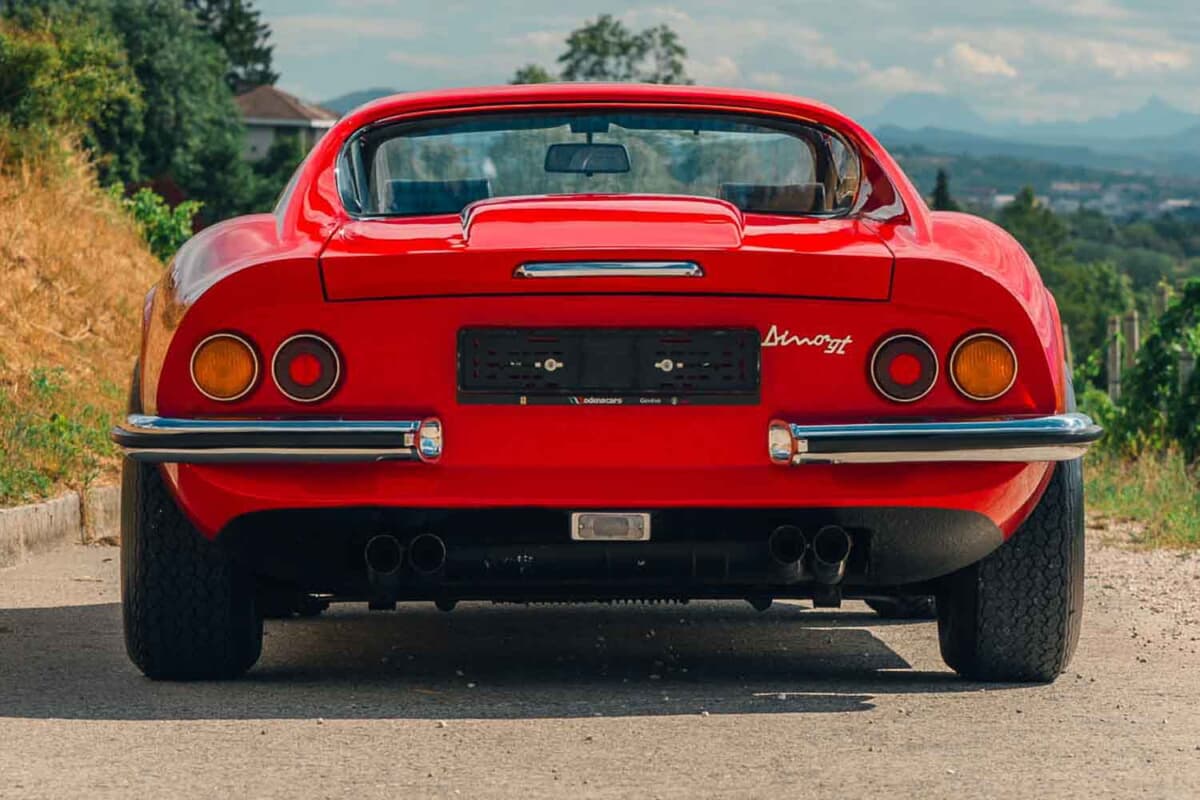 45万スイスフラン（邦貨換算約7340万円）で継続販売中のディーノ246GTS（C）Courtesy of RM Sotheby's