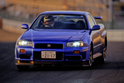 姉妹誌CARトップでは筑波サーキットでタイムアタック企画を行いR34GT-Rも好記録をマークした