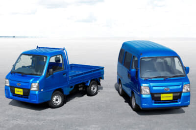 スバル製最終型となる6代目サンバー50周年記念特別仕様車「WR BLUE LIMITED」。バン・トラック合計1000台の限定販売。サンバートラックは4輪独立サスで4WDもあるが基本はGT3と同じ2シーターRR（笑）