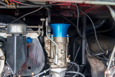 キャブレターはWEBER 48IDA