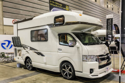 RV TRUST社のキャンピングカー、ハイエースベースの「TR550L Bolero-V.MAX」