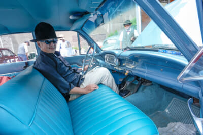 ベンチシートで楽しさを増してくれる広々とした室内