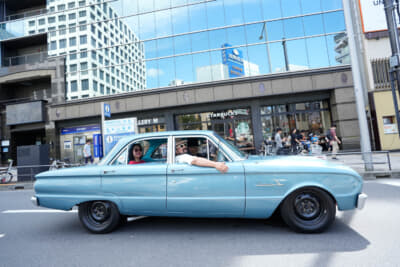 劇中仕様のファルコンに負けず劣らず個性的な諏訪さんと多田さん