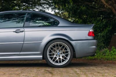 6万5550ポンド（邦貨換算約1220万円）で落札されたBMW「M3CSL」（C）Courtesy of RM Sotheby's