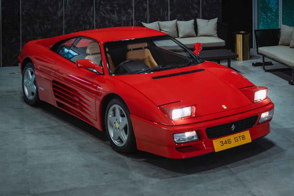 4万8300ポンド（邦貨換算約894万円）で落札されたフェラーリ「348ts」（C）Courtesy of RM Sotheby's